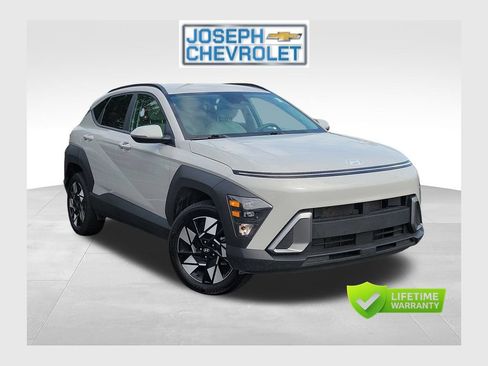 Used 2024 Hyundai Kona SEL AWD/4WD image 1