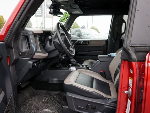 Used 2024 Ford Bronco Wildtrak AWD/4WD image 10