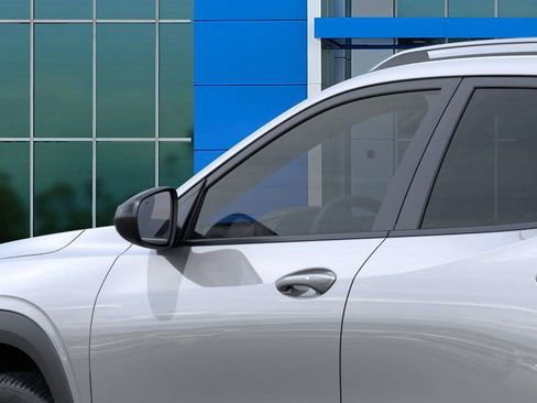 New 2026 Chevrolet Trax ACTIV w/ Driver Confidence Package image 12