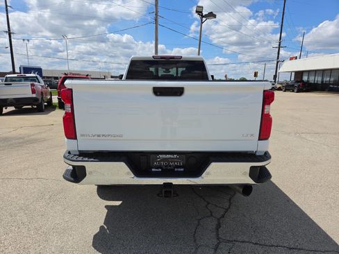 Used 2021 Chevrolet Silverado 3500 LTZ w/ LTZ Premium Package AWD/4WD image 4