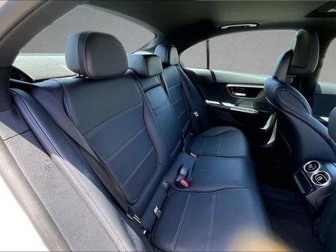 Used 2023 Mercedes-Benz C 300 4MATIC Sedan image 26