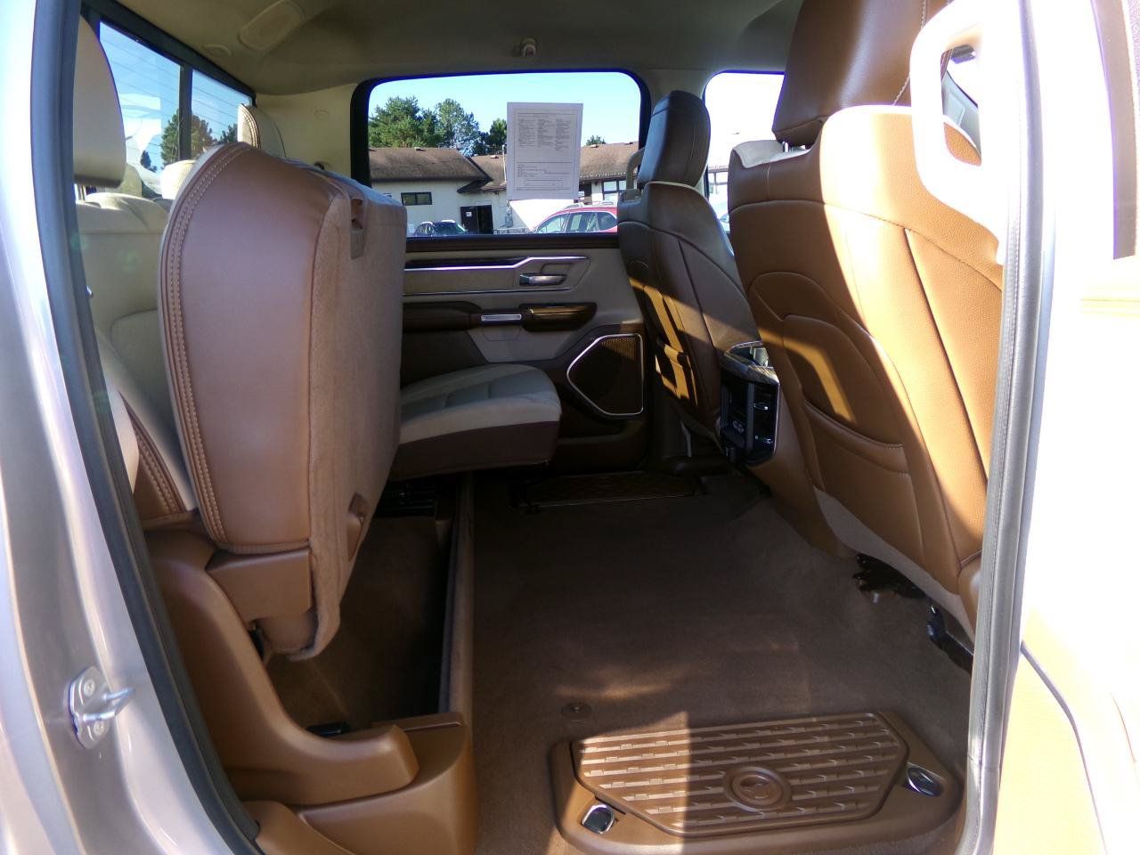 Used 2019 RAM 1500 Laramie AWD/4WD image 58