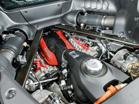 Used 2023 Ferrari SF90 Stradale image 16