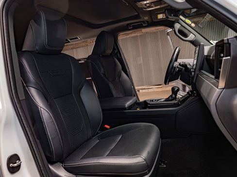 Used 2024 Lexus GX 550 550 Luxury w/ Cold Area Package image 26