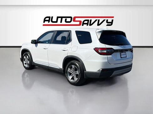 Used 2025 Honda Pilot EX-L image 5