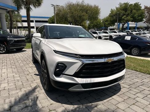 Used 2023 Chevrolet Blazer LT w/ Driver Confidence Package FWD image 17