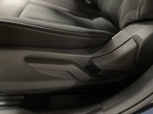 Used 2023 Subaru Outback 2.5i image 9