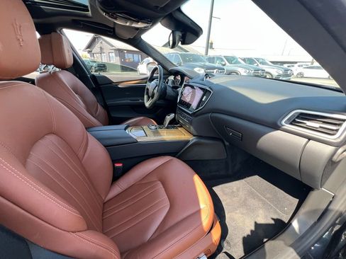 Used 2023 Maserati Ghibli GT image 27