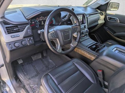 Used 2020 GMC Yukon Denali w/ Denali Ultimate Package AWD/4WD image 9