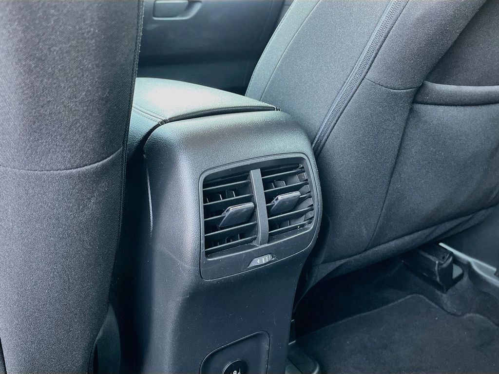 Used 2024 Ford Escape Active w/ Tech Pack #1 AWD/4WD image 25