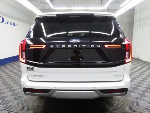 Used 2025 Ford Expedition Max Platinum w/ Platinum Ultimate Package image 34