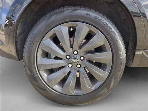 Certified 2025 Land Rover Discovery Sport S image 21