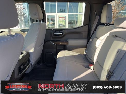 Used 2021 Chevrolet Silverado 1500 RST w/ Z71 Off-Road Package image 12