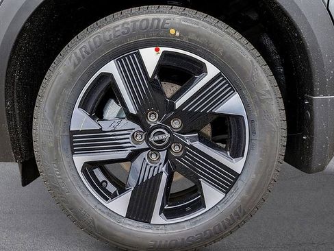 New 2026 Nissan Kicks SV w/ SV Premium Package image 7