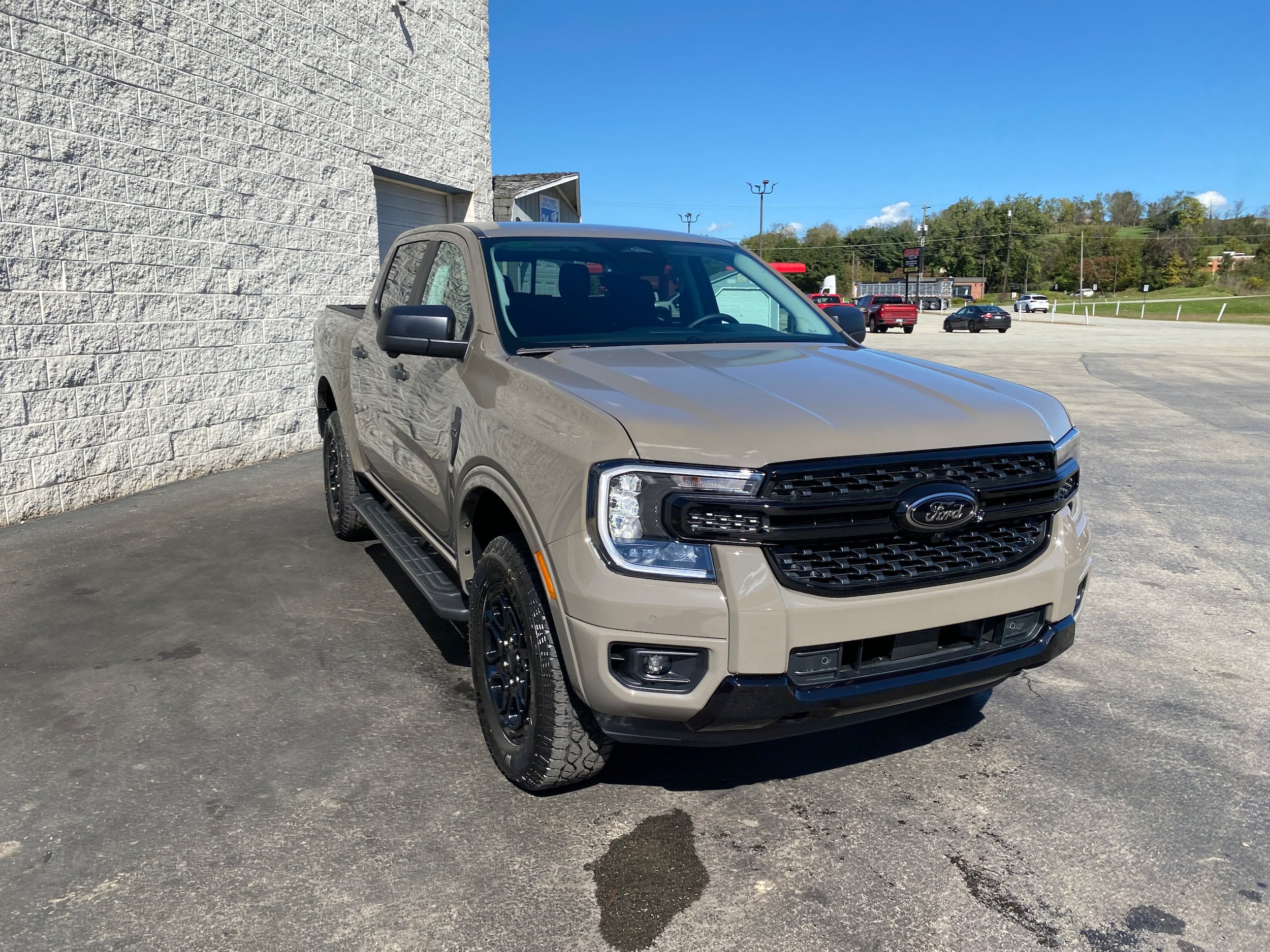 New 2026 Ford Ranger XLT w/ Equipment Group 301A High AWD/4WD image 13