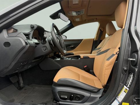 Used 2023 Lexus ES 250 w/ Premium Package image 11