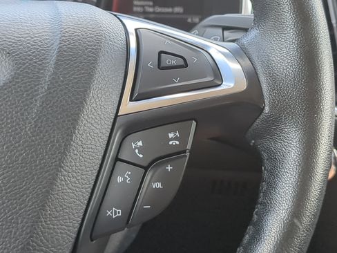 Certified 2019 Ford Edge Titanium FWD image 25