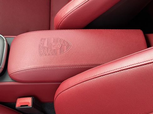 Used 2022 Porsche 911 Turbo S image 20