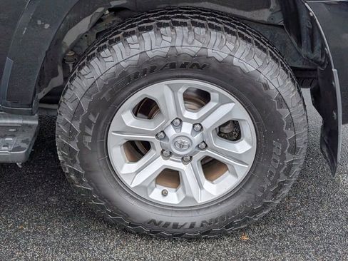 Used 2018 Toyota 4Runner SR5 image 26