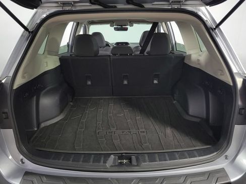 Used 2019 Subaru Forester Premium w/ Popular Package #1 AWD/4WD image 28