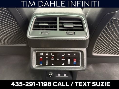 Used 2021 Audi e-tron Prestige w/ Prestige Package image 19