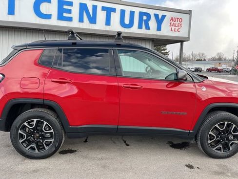 Used 2019 Jeep Compass Trailhawk image 15