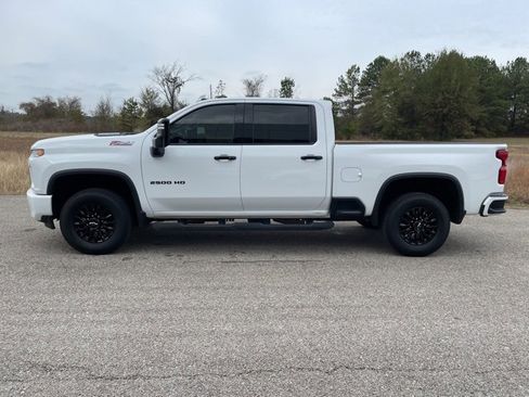 Used 2022 Chevrolet Silverado 2500 LTZ w/ LTZ Plus Package image 2