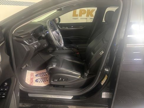 Used 2017 Cadillac XTS Luxury w/ Driver Awareness Package image 35