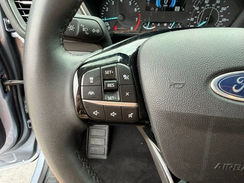 Used 2022 Ford Escape SEL FWD image 14