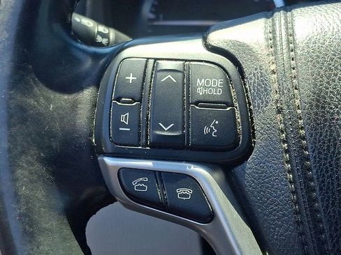 Used 2014 Toyota Highlander Limited AWD/4WD image 23