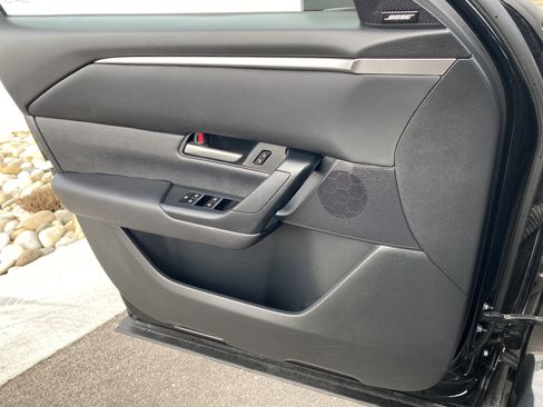 Used 2024 MAZDA CX-50 AWD 2.5 S w/ Premium Package image 17