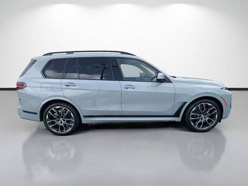New 2027 BMW X7 xDrive40i w/ Executive Package AWD/4WD image 2
