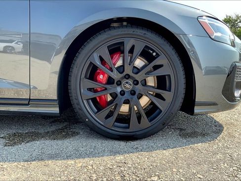 New 2025 Audi S8 image 11