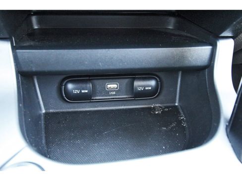 Used 2024 Kia Seltos LX image 27