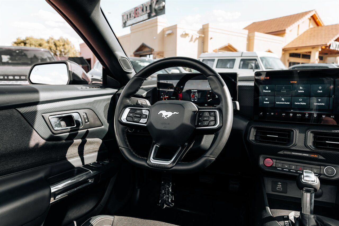 Used 2024 Ford Mustang Convertible RWD image 22