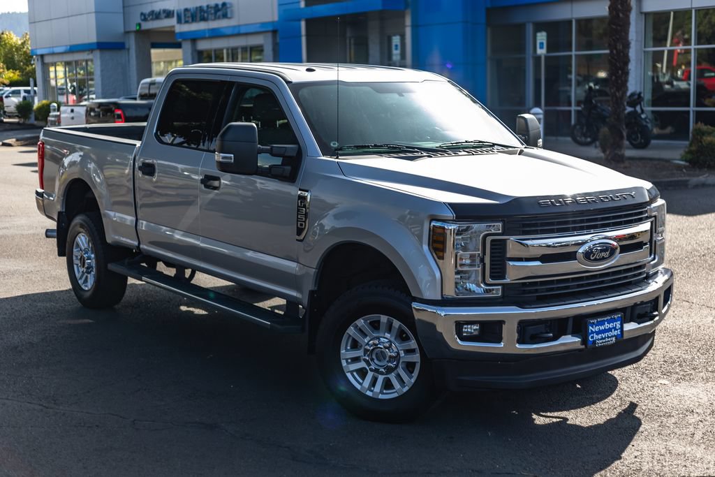 Used 2018 Ford F350 XLT w/ XLT Value Package AWD/4WD image 2
