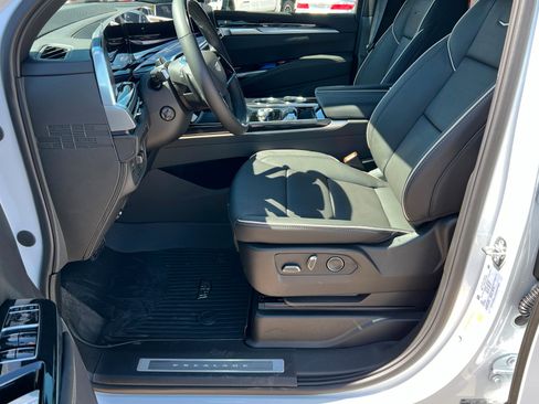 New 2026 Cadillac Escalade Sport w/ Touring Package AWD/4WD image 18
