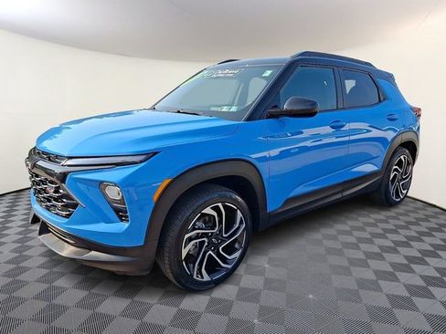 Certified 2024 Chevrolet TrailBlazer RS w/ Convenience Package AWD/4WD image 3