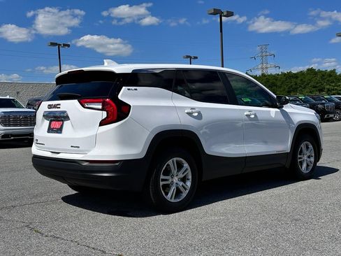 Used 2023 GMC Terrain SLE AWD/4WD image 10