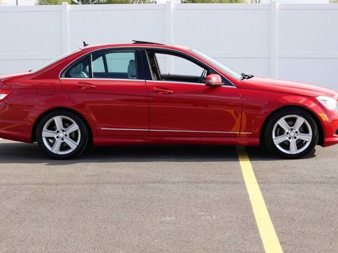 Used 2010 Mercedes-Benz C 300 Sedan image 44