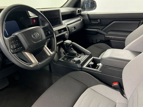 Used 2025 Toyota 4Runner TRD Off-Road image 16