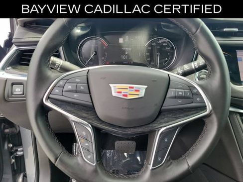 Certified 2022 Cadillac XT5 Premium Luxury AWD/4WD image 32
