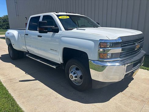 Used 2016 Chevrolet Silverado 3500 W/T w/ WT Convenience Package AWD/4WD image 1