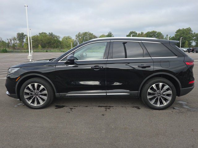 Used 2022 Lincoln Corsair Reserve w/ Equipment Group 201A AWD/4WD image 16