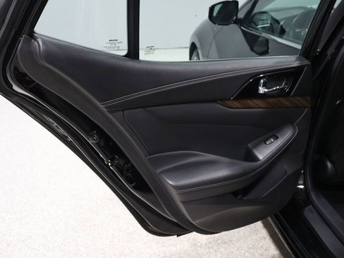 Used 2016 Nissan Maxima Platinum image 20