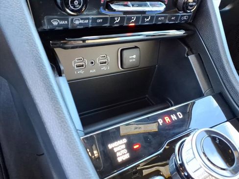 New 2025 Jeep Grand Cherokee Limited image 25