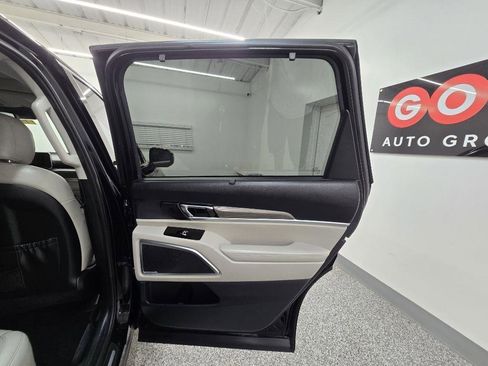 Used 2020 Kia Telluride SX w/ Towing Package FWD image 29