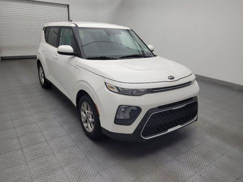 Used 2020 Kia Soul S FWD image 13
