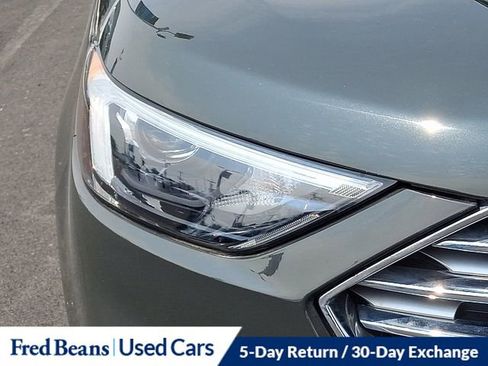 Used 2022 Ford Edge SEL w/ Convenience Package image 11