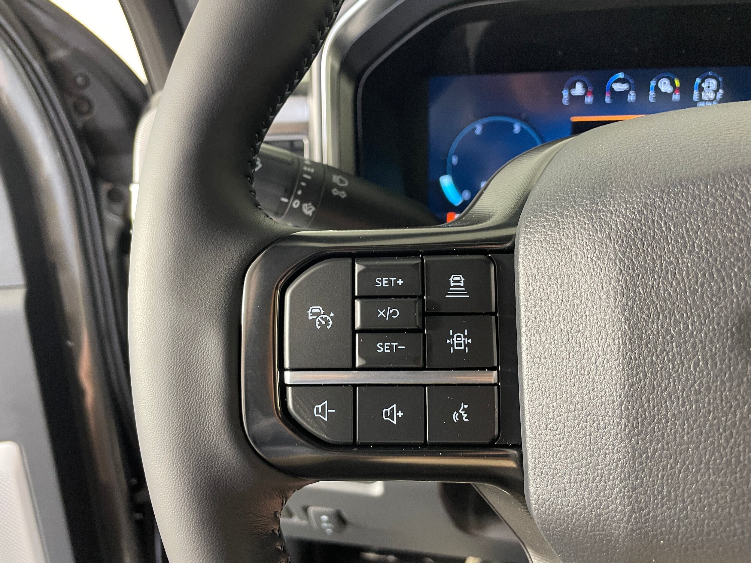 New 2026 Ford F350 Platinum AWD/4WD image 8